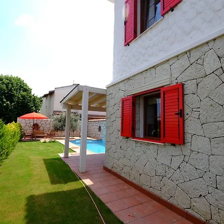 Villa Nar 3 *